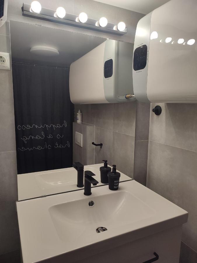 Apartman Dux 2 Karlovac Eksteriør billede